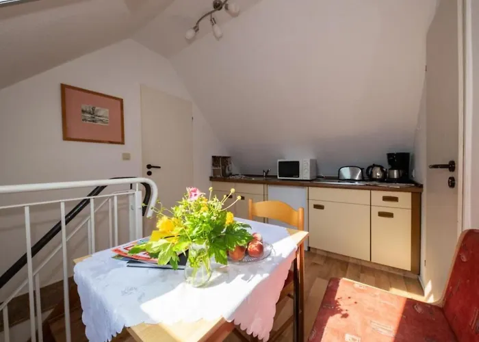 4 By Interhome *